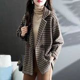 Autumn And Winter New Fashion Collar Loose Pocket Lattice Hair, The Design Of The Jacket Feels A Niche Elegant Top