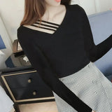 Toloer 2024 New V-Neck Slim Black Long-Sleeved T-Shirt Female Collarbone Niche Large Size White Hollow-Out Top-Outfit