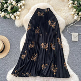 Half-Dress Dress Woman Autumn 2025 New Shade Across The Flowing Large Umbrella Skirt Folded Flower A Word Half