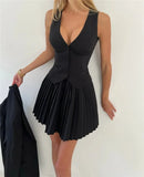 Solid V-neck Vest And Pleated Mini Skirt Set-Outfit
