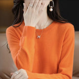 Waxy Leisure Lace Round Neck Bottomed Sweater Women's New Foreign Style 2024 Autumn / Winter Sweater Long-Sleeved Sweater-Outfit
