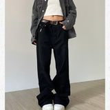 Vintage Washed Mid Rise Boyfriend Jeans-Outfit