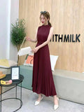 New Autumn And Winter Style Dress In Dongmen, South Korea, Round Collar, Sleeveless Lace-Up, Waist, Thin, Pleated Skirt, A-Shaped Skirt.-Outfit