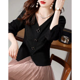 Niche Shirt Women 2025 Spring New Seven-Sleeve V-Necked Black Waist-Skinny Blouse