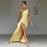 New Squint Of The Summer 2025 Will Not Be Like A Sexy Long Dress With An Open Fork