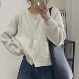 Xiaoxiangfeng Short Sweater Women's 2024 Autumn Soft Waxy Sweet Single-Breasted Round-Neck Sweater Tide-Outfit