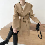 Chic Autumn French Temperament Hooded Pocket Design Strap Closed Waist Show Thin Pure Color Lapel Fur Coat-Outfit