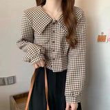 Plaid Shirt With Large Collar-Outfit