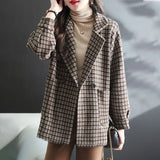 Autumn And Winter New Fashion Collar Loose Pocket Lattice Hair, The Design Of The Jacket Feels A Niche Elegant Top
