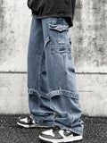 Men's Strap Detail Vintage Cargo Jeans-Outfit