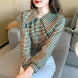 Plaid Shirt With Large Collar-Outfit