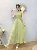New Autumn And Winter Style Dress In Dongmen, South Korea, Round Collar, Sleeveless Lace-Up, Waist, Thin, Pleated Skirt, A-Shaped Skirt.-Outfit