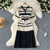 Version Of Fashion V-Neck Short-Sleeved Striped Knitted Dress Women Thin Senior Sense 100-Folded Dress Women