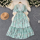 Dress Women's Summer High-End Feeling V-Neck Lace Splicing Bubble Sleeves To Close The Waist Of The Chopped Snowy
