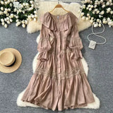 Retro Design Collar Lotus Side Splicing Single Buckle Horn Lace Lace Waist Dress