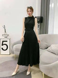New Autumn And Winter Style Dress In Dongmen, South Korea, Round Collar, Sleeveless Lace-Up, Waist, Thin, Pleated Skirt, A-Shaped Skirt.-Outfit