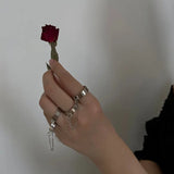 Four Fingers Alloy Rings-Outfit