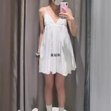 Women's Summer New Holiday Style Loose Back Vertical Lace Short