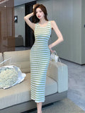 Live-Action Dress With A Neck Halter And A Waistcoat Is A New Style Of Knitted Dress With All Kinds Of Hips In Summer.-Outfit