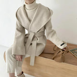 Chic Autumn French Temperament Hooded Pocket Design Strap Closed Waist Show Thin Pure Color Lapel Fur Coat-Outfit