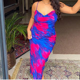 Popular Style Of Women's Wear In The Summer Of 2023 Is A Sexy Printed Pile Of Necklaces And A Medium Dress With Bare Back.-Outfit