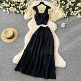 The Age Of Fresh Spring And Summer Holiday Wind Short Flying Sleeve Slings Slings + High-Waisted Wrinkles Skirt Two